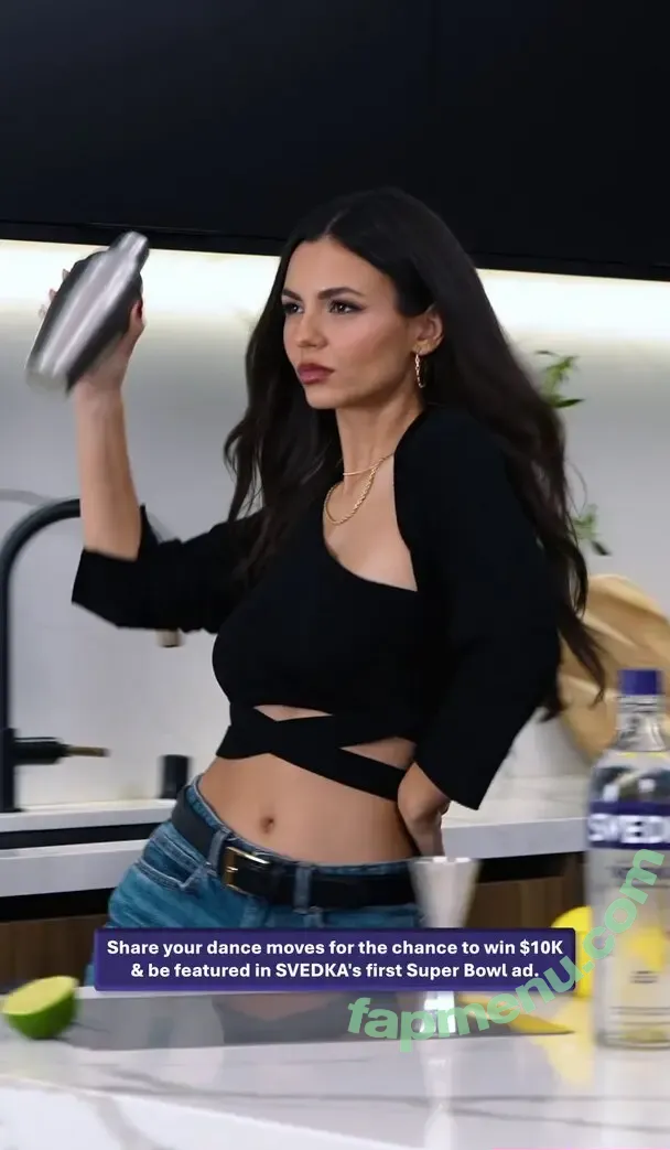 Victoria Justice nude photo #1506 (victoriajustice)