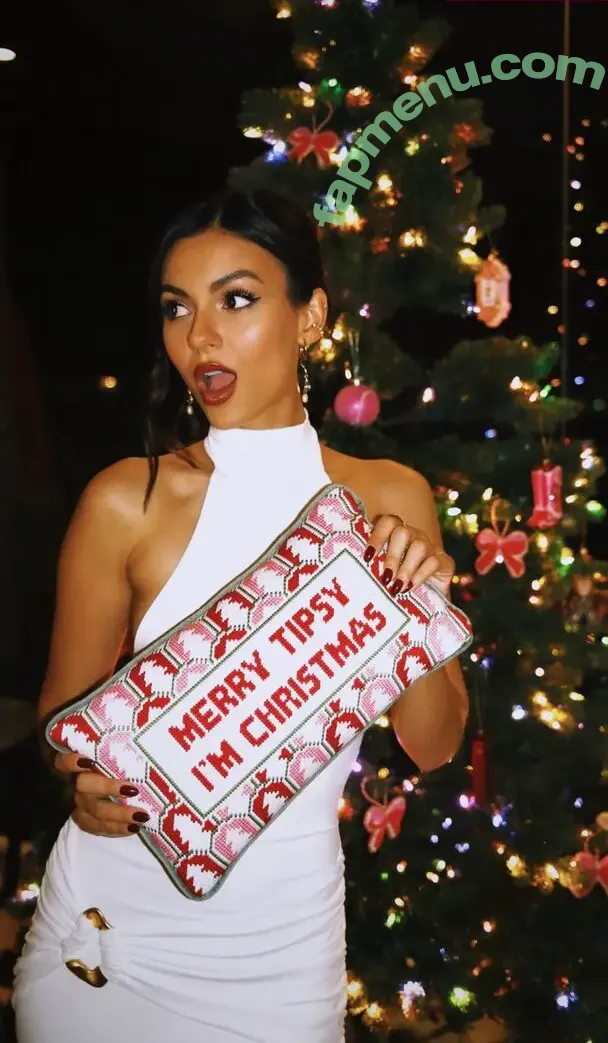 Victoria Justice nude photo #1621 (victoriajustice)