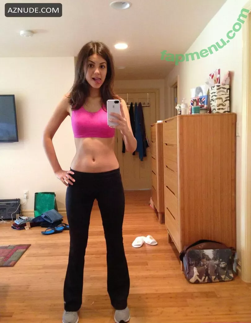 Victoria Justice nude photo #4037 (victoriajustice)