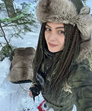 Victoria.Outside nude photo #0014