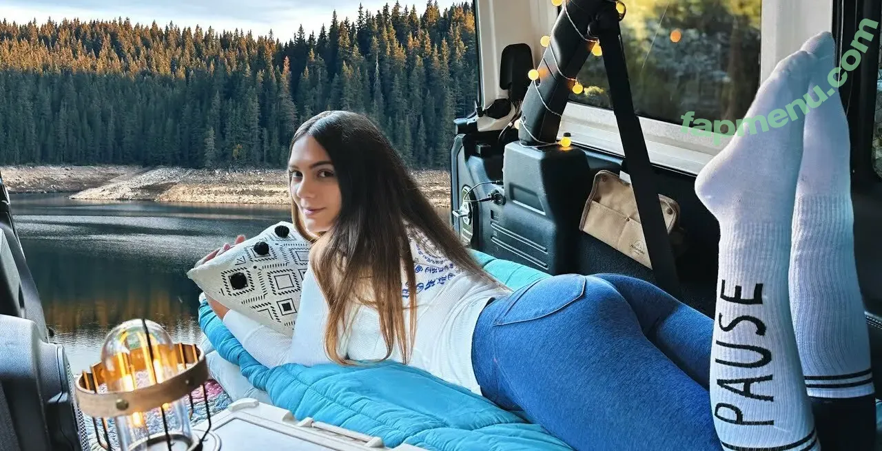 Victoria.Outside nude photo #0018 (Victoria.Outside)