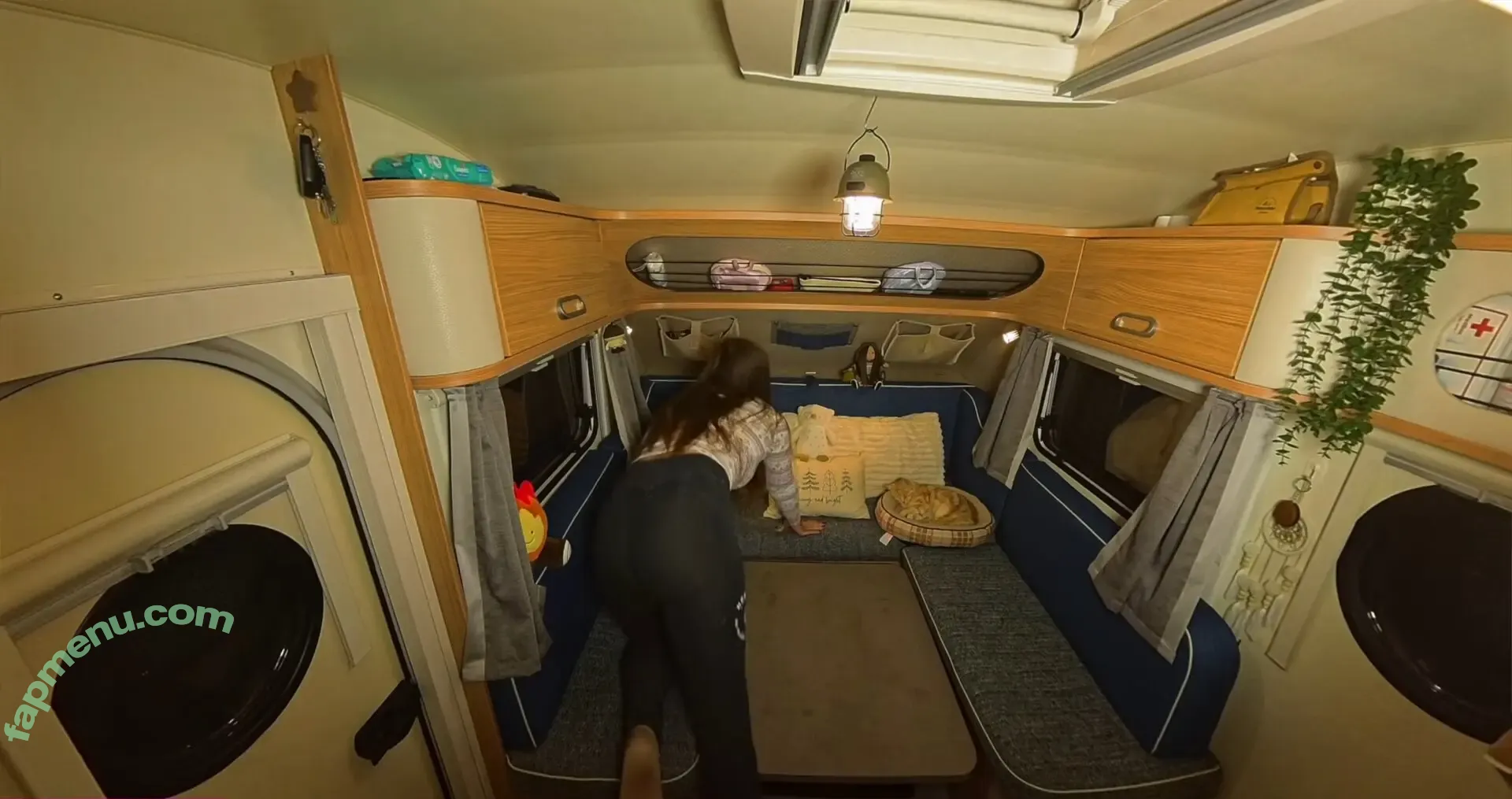 Victoria.Outside nude photo #0047 (Victoria.Outside)