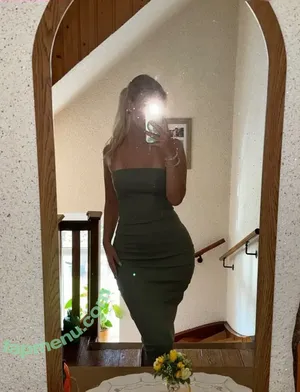  nude photo #0004