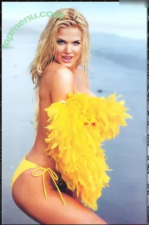 Victoria Silvstedt / vicsilvstedt / victoriasilvstedt nude photo #0998