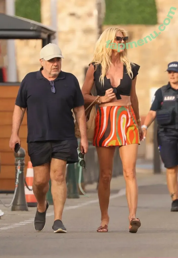 Victoria Silvstedt nude photo #0351 (vicsilvstedt / victoriasilvstedt)