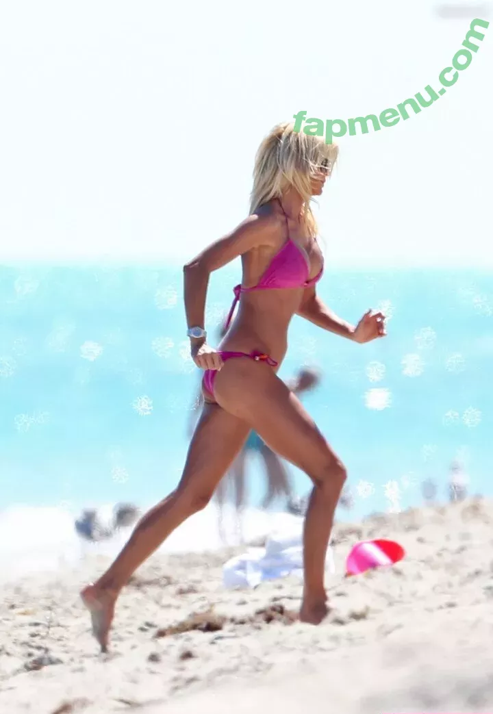 Victoria Silvstedt nude photo #0618 (vicsilvstedt / victoriasilvstedt)