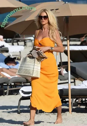 Victoria Silvstedt / vicsilvstedt / victoriasilvstedt nude photo #1115