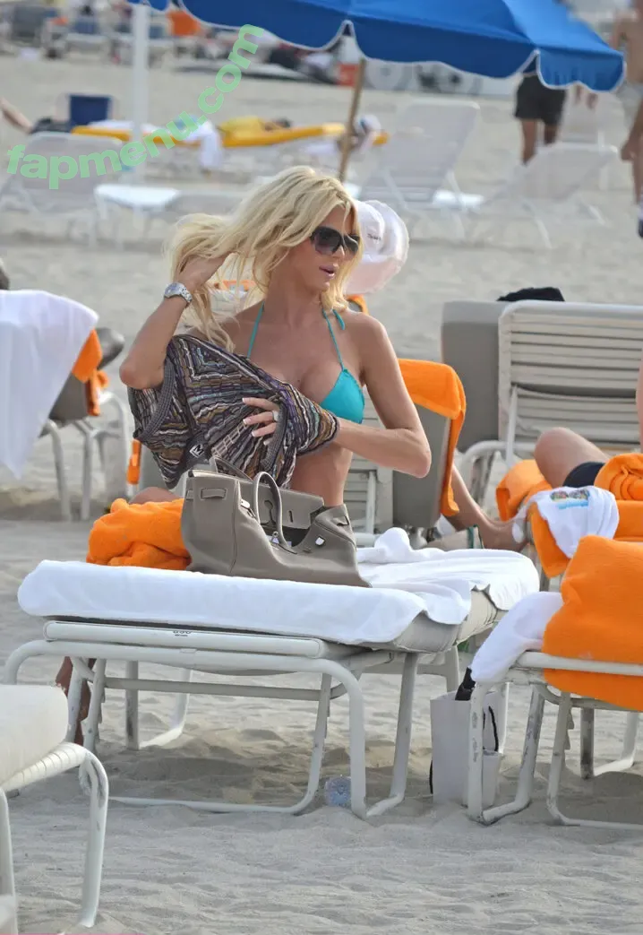 Victoria Silvstedt nude photo #1050 (vicsilvstedt / victoriasilvstedt)