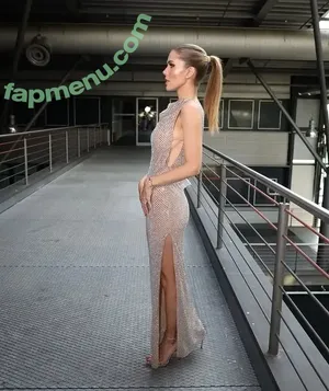 nude photo #0005