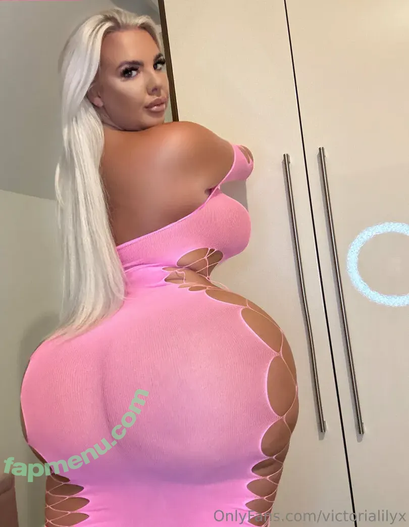 victorialilyx nude photo #0012 (victoria__lily)