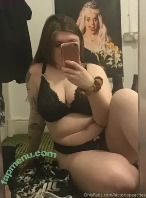 victoriapeaches / that_posh_peach nude photo #0001