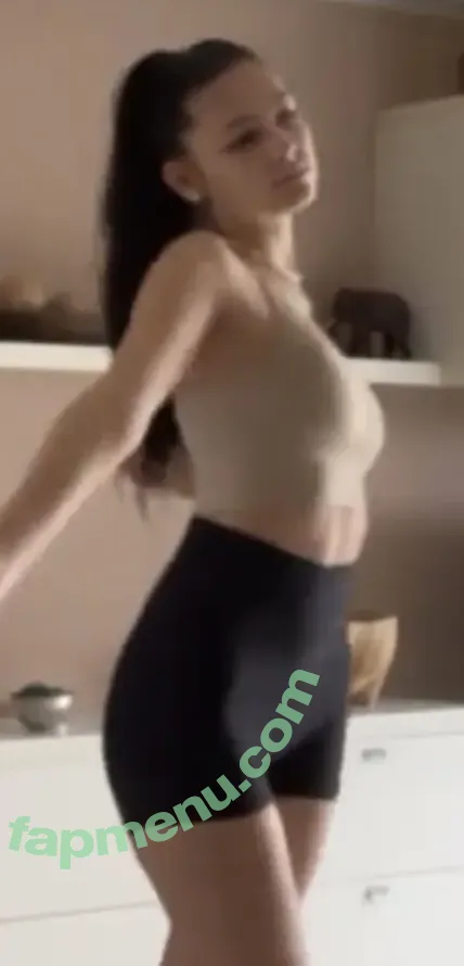 Videozeugs nude photo #0080 (Videozeugs)