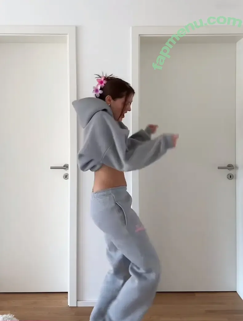 Videozeugs nude photo #0145 (Videozeugs)