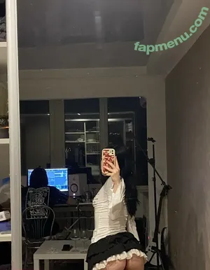 Vikadano nude photo #0006