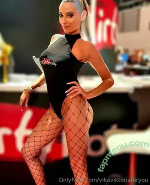 vikaviktoriaforyou / vikaviktoria_offiziell nude photo #0007