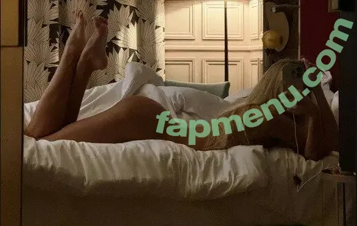 viki_doux nude photo #0334 (viki_doux)