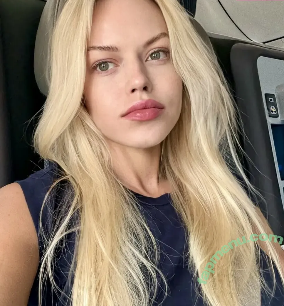 viki_doux nude photo #0414 (viki_doux)