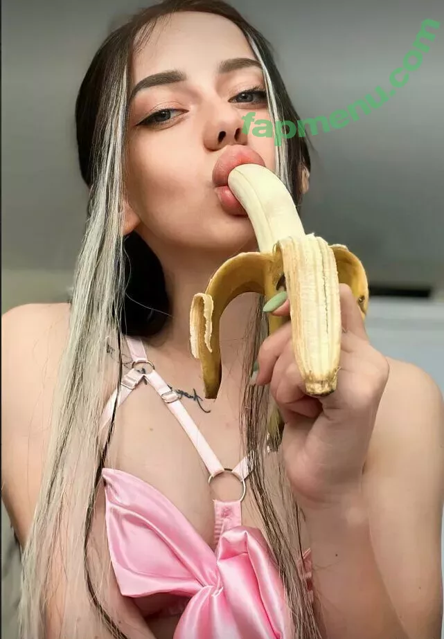 viki_vii nude photo #0106 (vikivii)