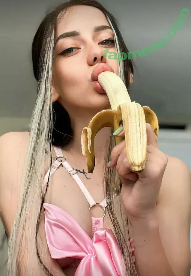 viki_vii nude photo #0196 (vikivii)
