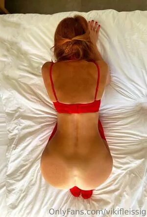 vikifleissig / viki__fleissig nude photo #0021