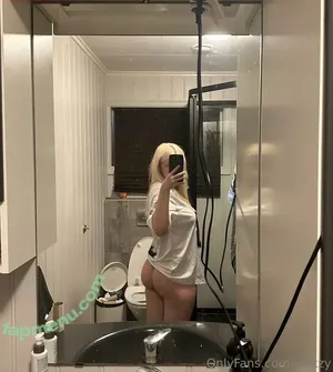 Vikkzy nude photo #0602