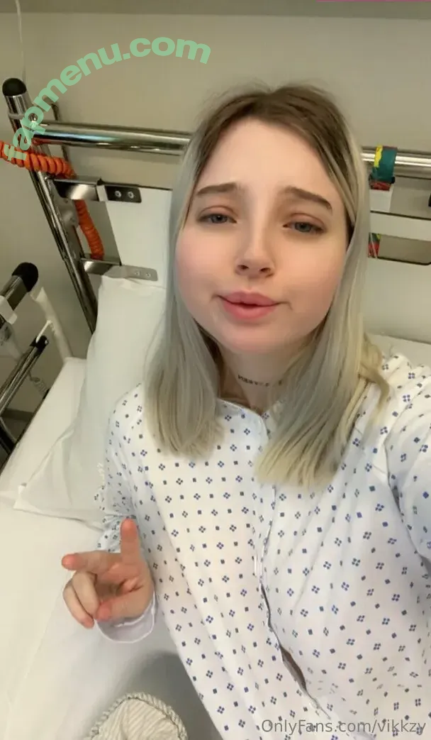 Vikkzy nude photo #0010 (Vikkzy)