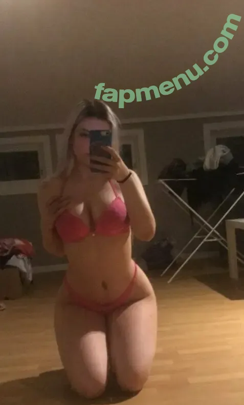 Vikkzy nude photo #0172 (Vikkzy)