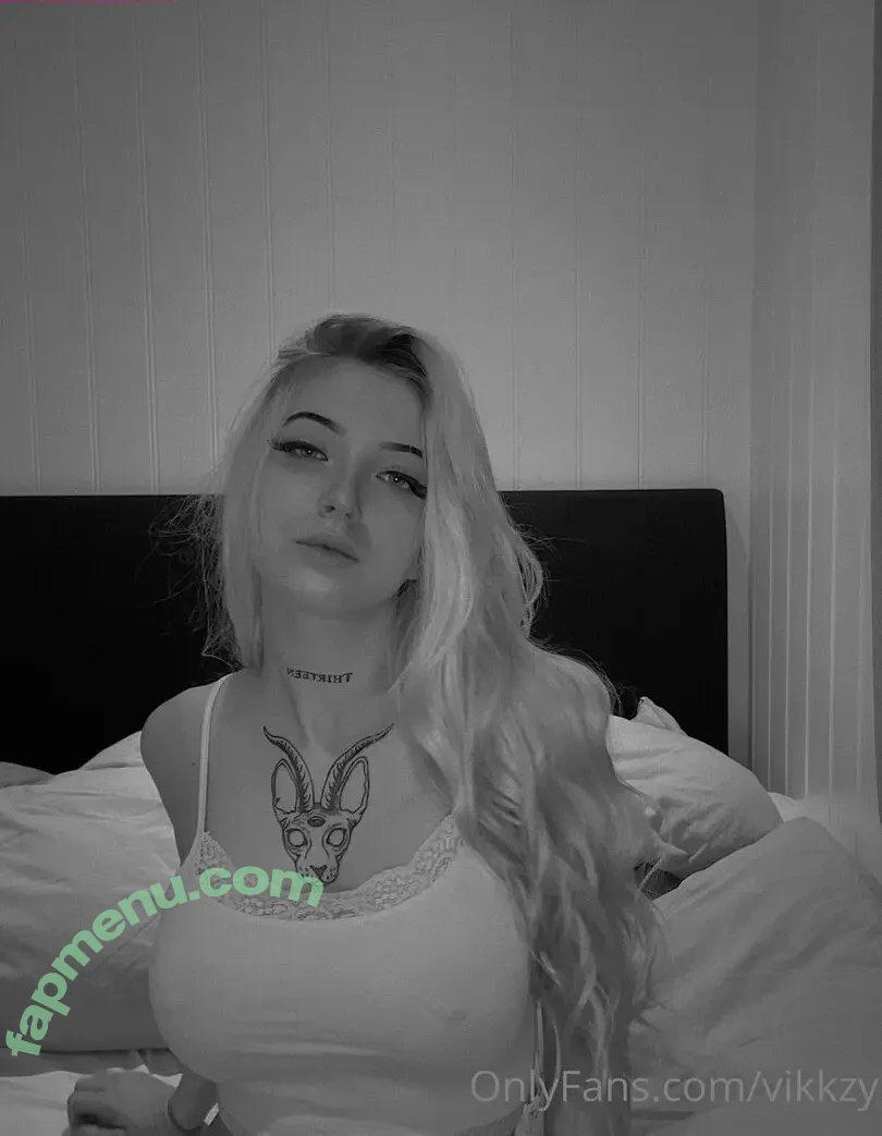 Vikkzy nude photo #0250 (Vikkzy)