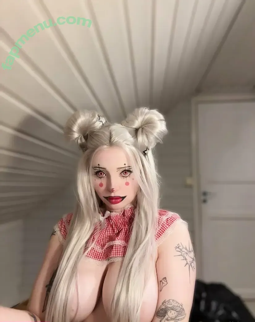 Vikkzy nude photo #0439 (Vikkzy)