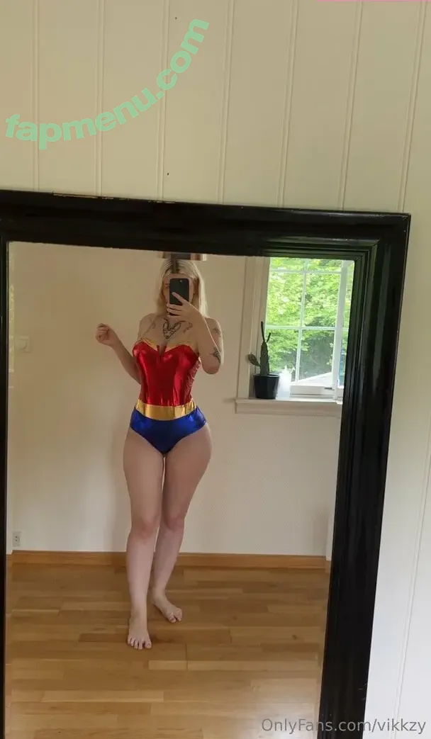 Vikkzy nude photo #0612 (Vikkzy)