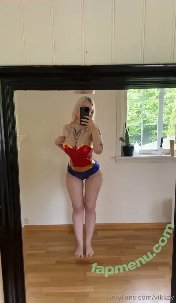 Vikkzy nude photo #0613 (Vikkzy)