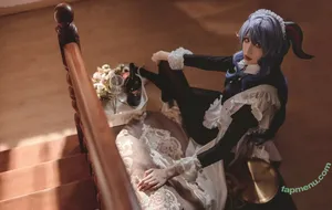 Vikuli / ViKU猫梨梨 / Viku_Li / favoritelittlesecret nude photo #0030