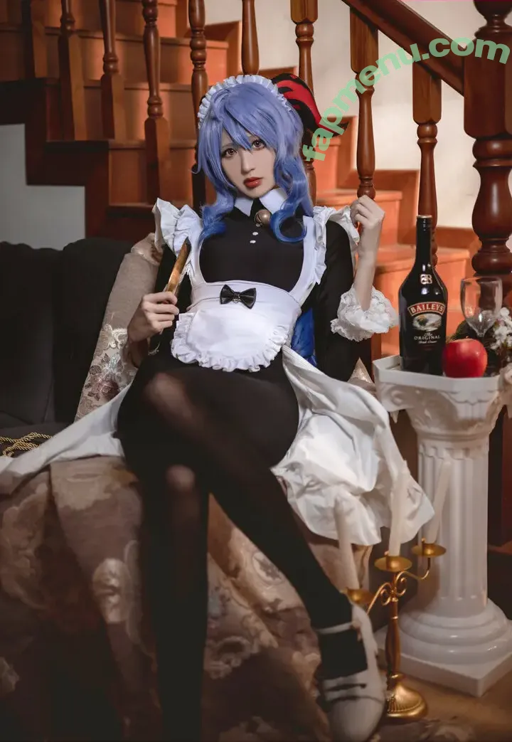 Vikuli nude photo #0016 (ViKU猫梨梨 / Viku_Li / favoritelittlesecret)