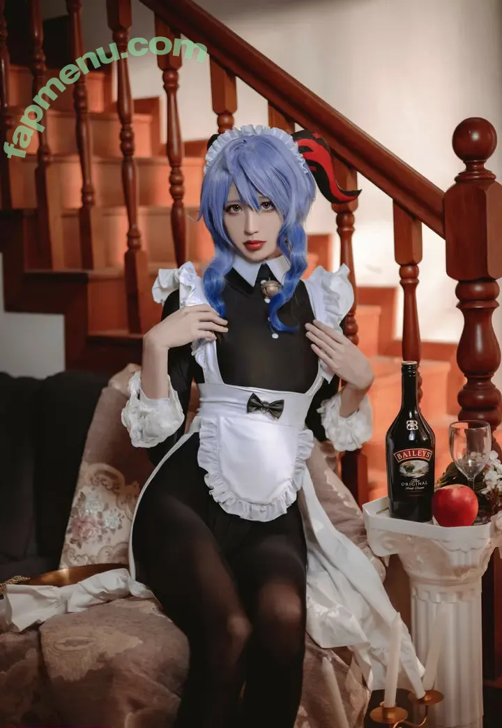 Vikuli nude photo #0017 (ViKU猫梨梨 / Viku_Li / favoritelittlesecret)