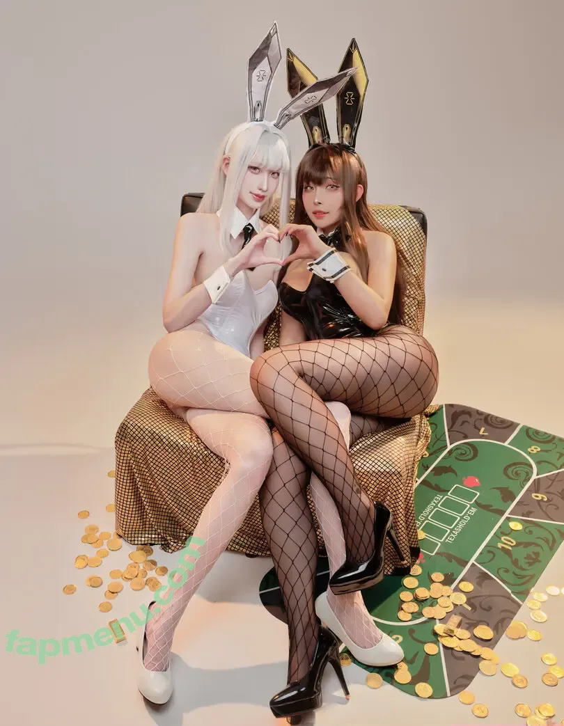 Vikuli nude photo #0047 (ViKU猫梨梨 / Viku_Li / favoritelittlesecret)