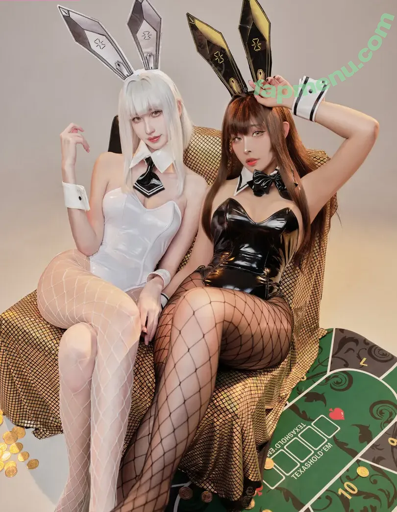 Vikuli nude photo #0049 (ViKU猫梨梨 / Viku_Li / favoritelittlesecret)