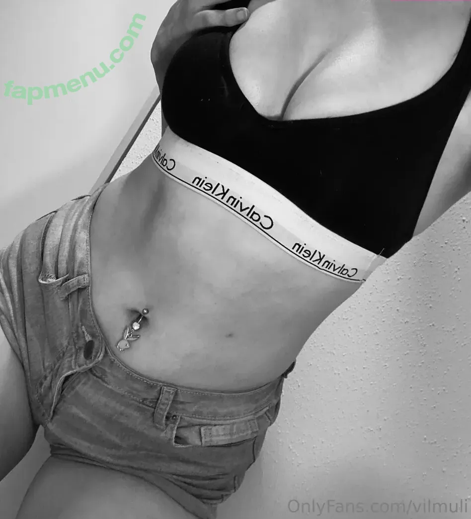 vilmuli nude photo #0004 (vilmuli_)