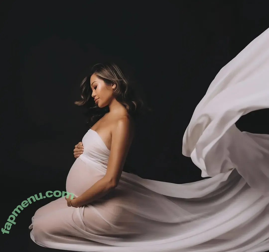 Vina Sky nude photo #0028 (vinaskyfanpage / vinaskyy)