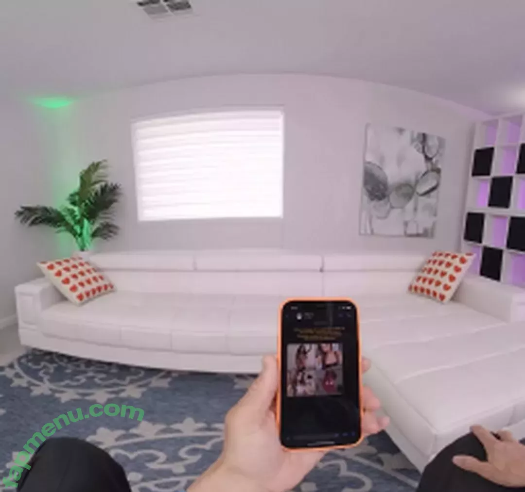 Vina Sky nude photo #0395 (vinaskyfanpage / vinaskyy)