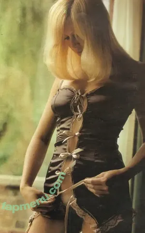 Vintage English Pinups / pinup_vintage_gallery nude photo #0009