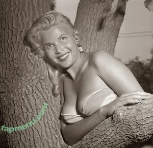 Vintage English Pinups / pinup_vintage_gallery nude photo #0185