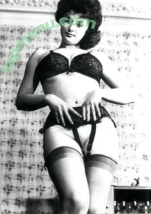 Vintage English Pinups / pinup_vintage_gallery nude photo #0318