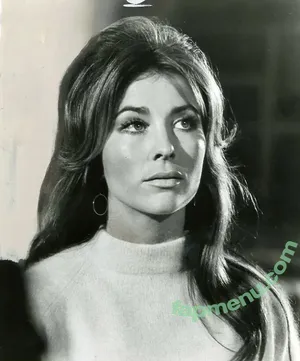 Vintage Sexy Celebs / vintagemoviestars nude photo #0923