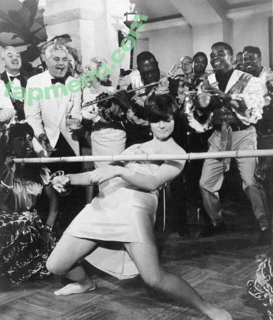 Vintage Sexy Celebs nude photo #0865 (vintagemoviestars)