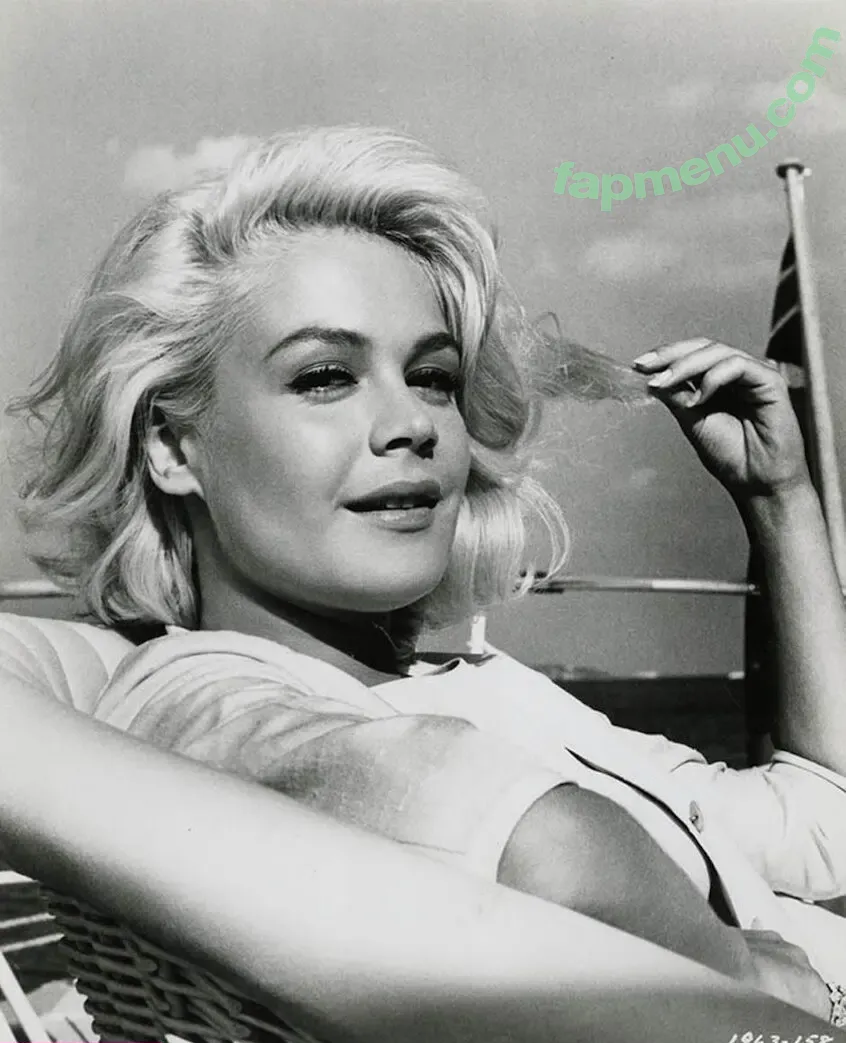 Vintage Sexy Celebs nude photo #0979 (vintagemoviestars)