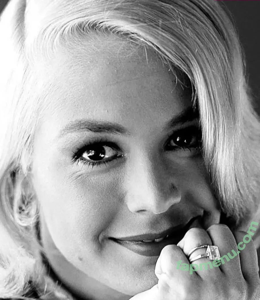 Vintage Sexy Celebs nude photo #0987 (vintagemoviestars)