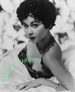 Vintage Sexy Celebs / vintagemoviestars nude photo #1048