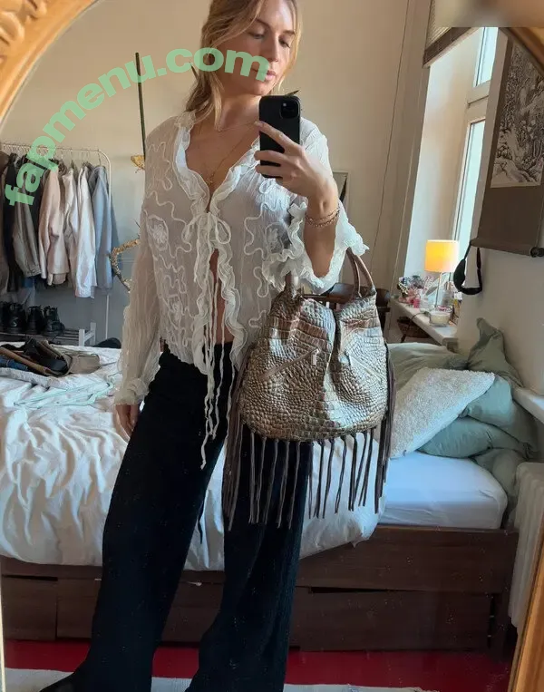 Vinted/eBay nude photo #5069 (Vinted/eBay)