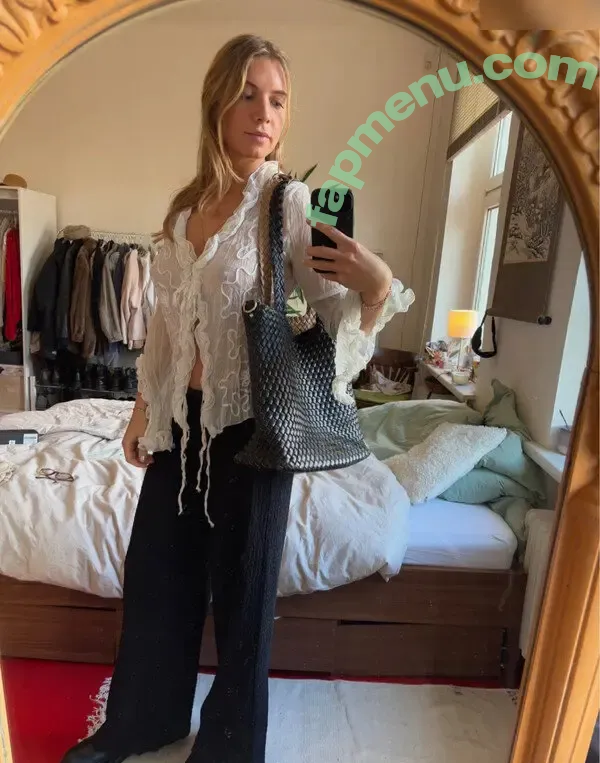 Vinted/eBay nude photo #5080 (Vinted/eBay)