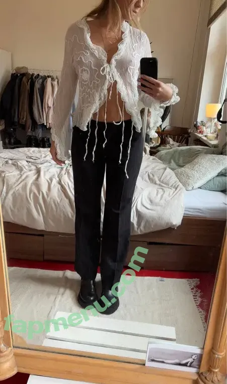 Vinted/eBay nude photo #5082 (Vinted/eBay)